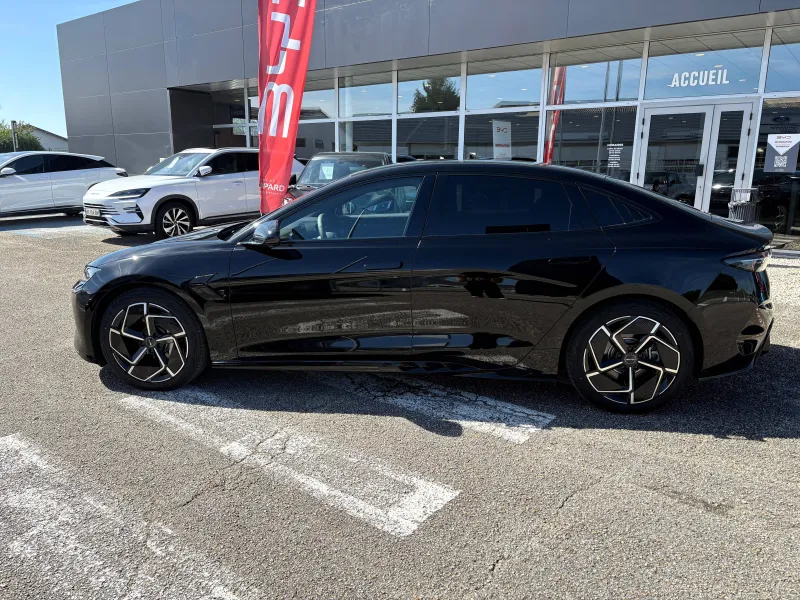 Image secondaire du véhicule 9