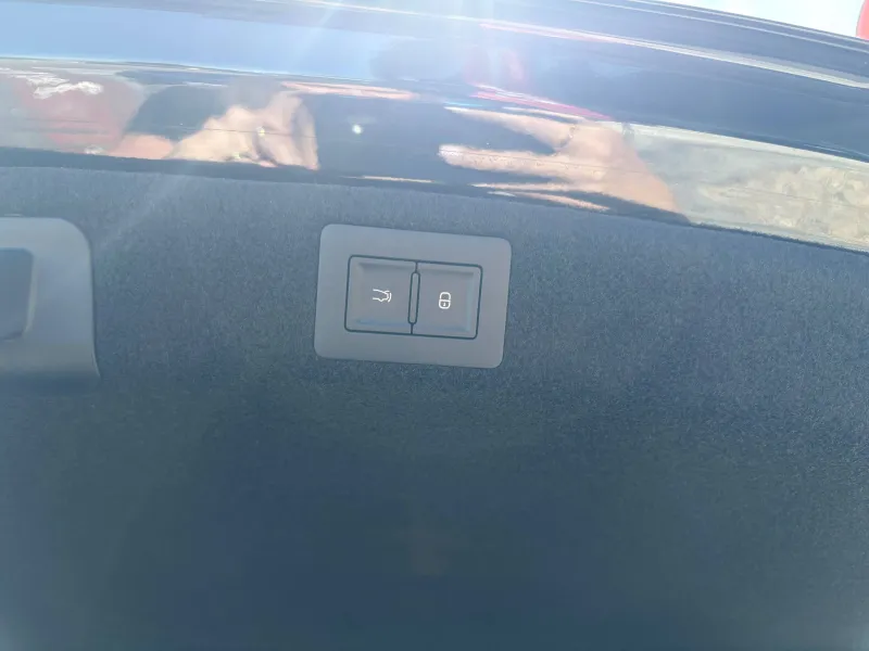 Image secondaire du véhicule 19