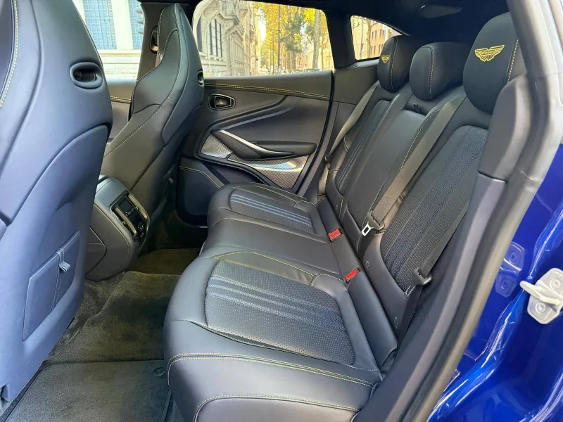 Image secondaire du véhicule 25