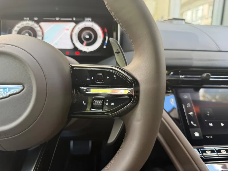 Image secondaire du véhicule 12