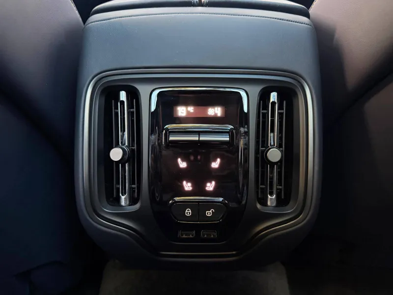 Image secondaire du véhicule 39