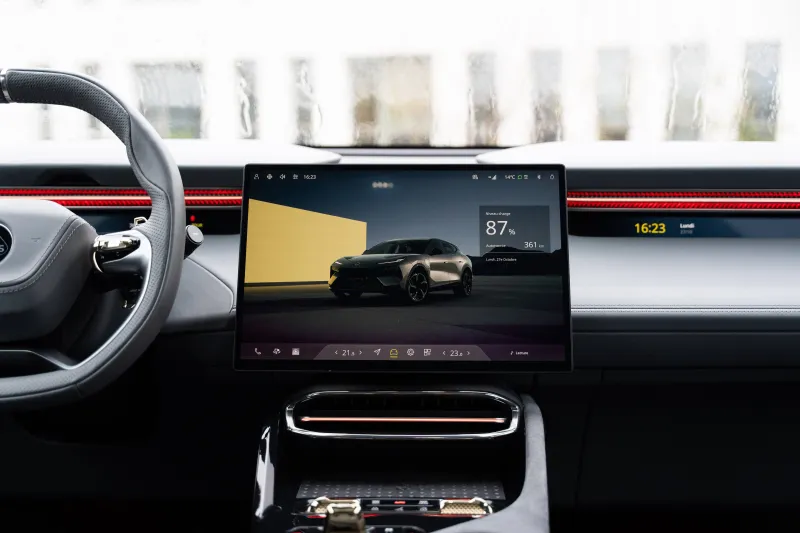 Image secondaire du véhicule 11