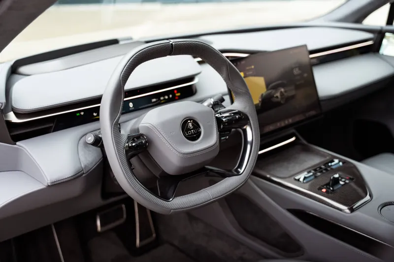 Image secondaire du véhicule 8