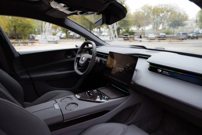 Image secondaire du véhicule 10