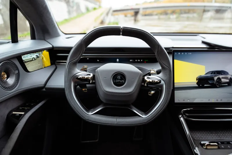 Image secondaire du véhicule 9