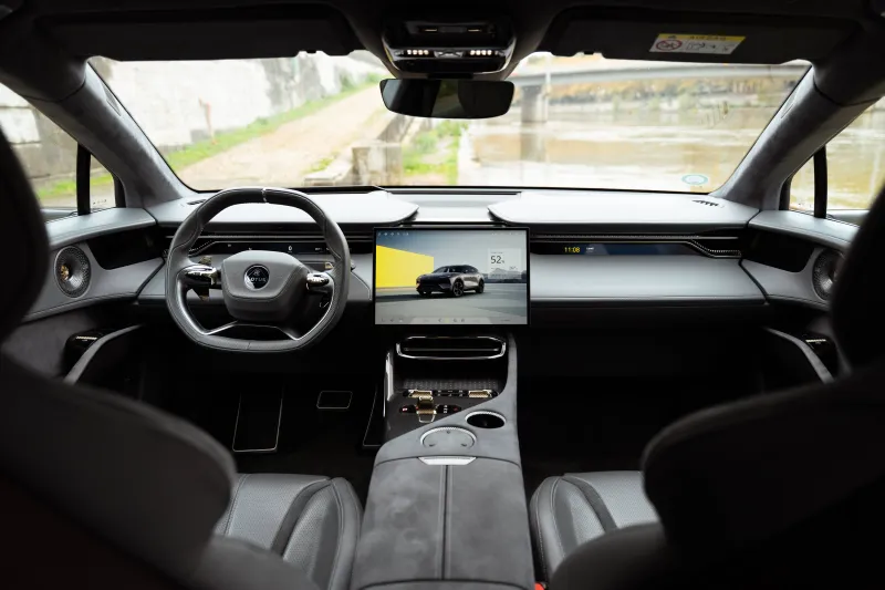 Image secondaire du véhicule 10