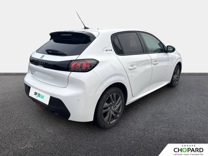 Image secondaire du véhicule 4