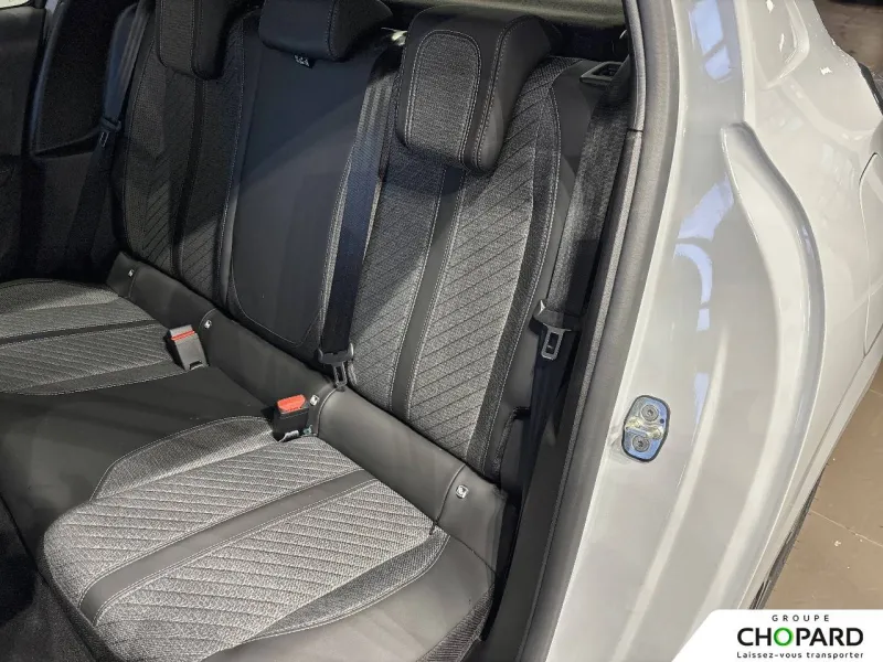 Image secondaire du véhicule 18