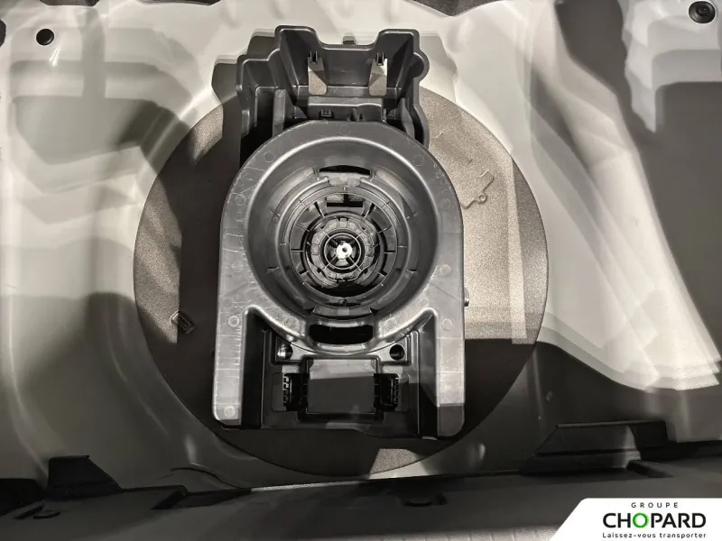 Image secondaire du véhicule 22