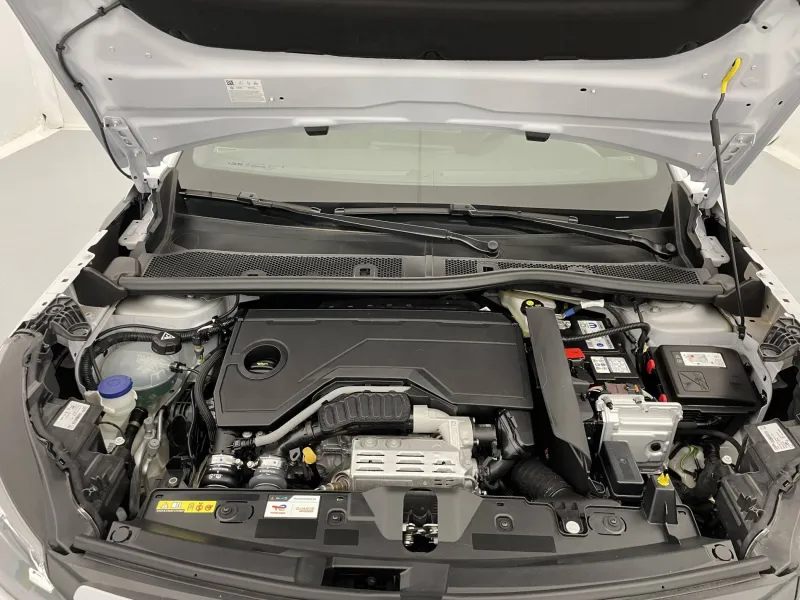 Image secondaire du véhicule 8