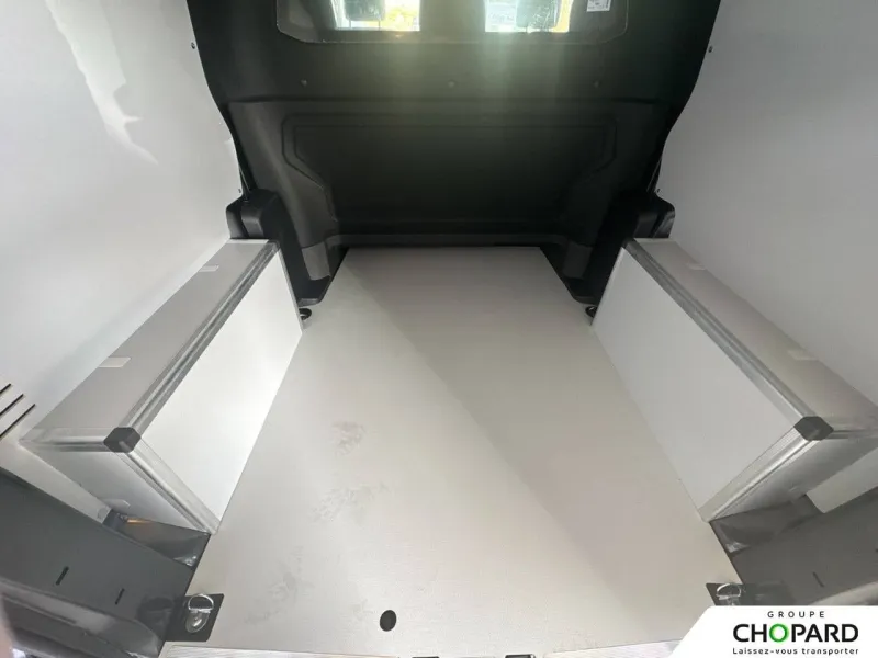 Image secondaire du véhicule 9