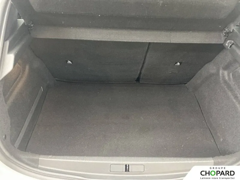 Image secondaire du véhicule 9