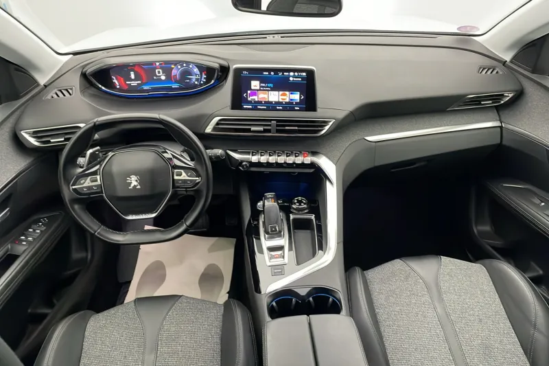 Image secondaire du véhicule 10