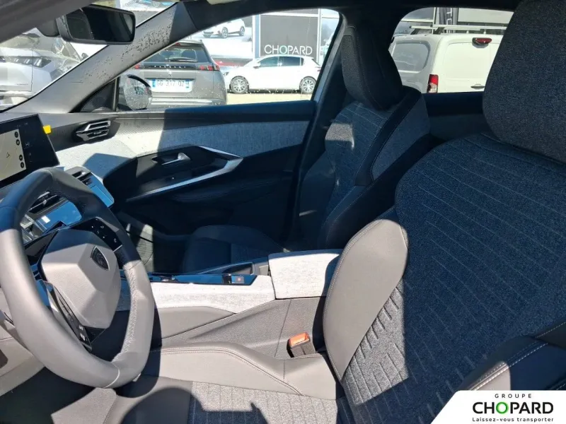 Image secondaire du véhicule 10