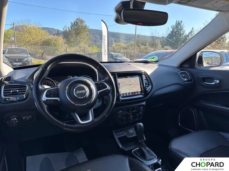 Image secondaire du véhicule 3