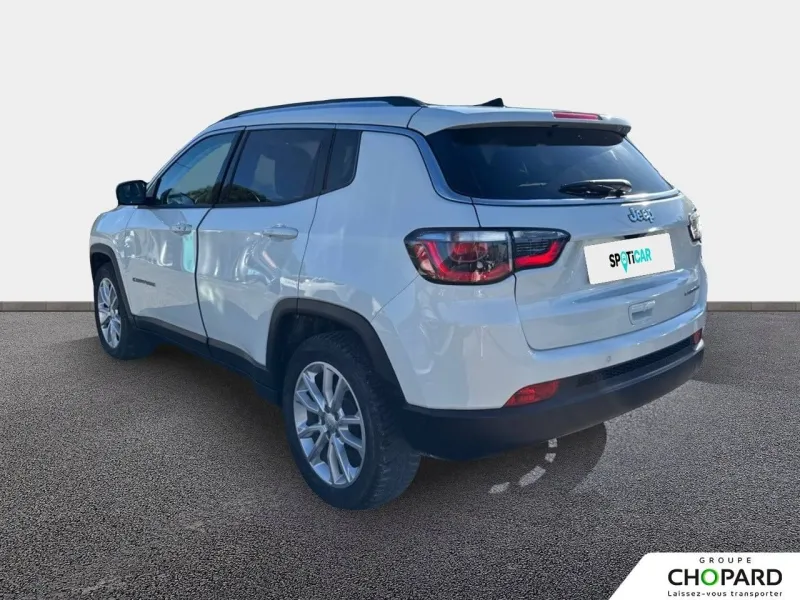 Image secondaire du véhicule 8