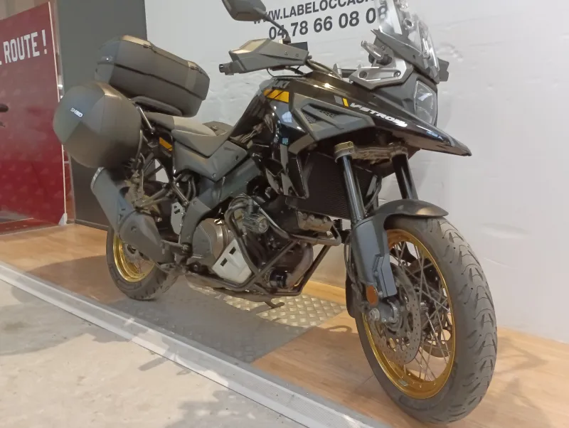 Image secondaire du véhicule 4