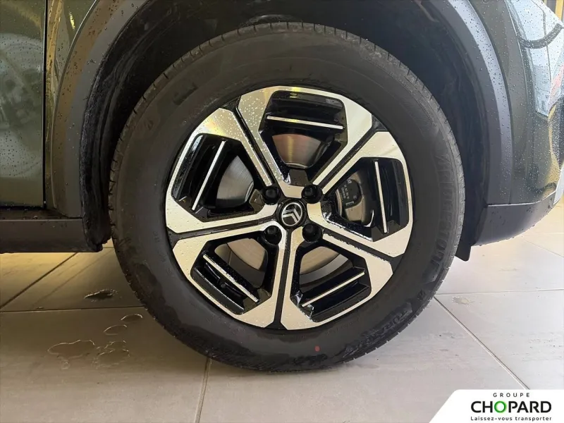 Image secondaire du véhicule 23