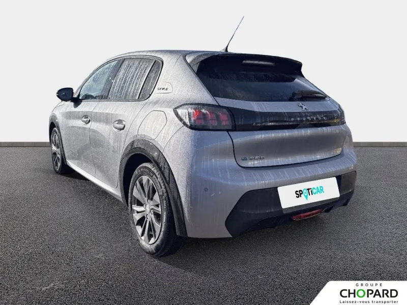 Image secondaire du véhicule 8