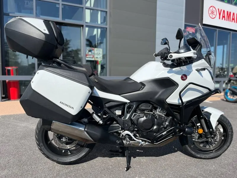 Image secondaire du véhicule 3