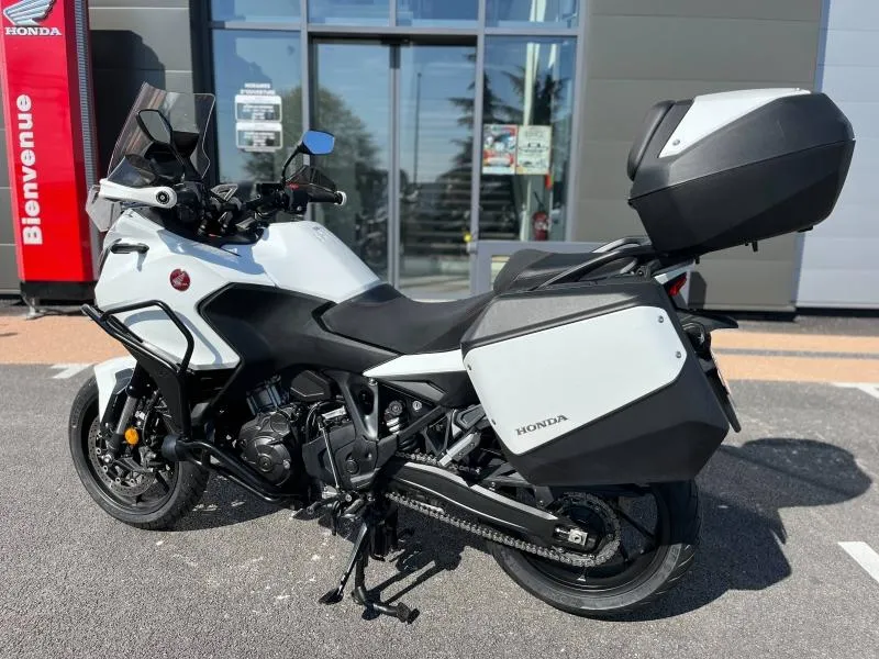 Image secondaire du véhicule 5