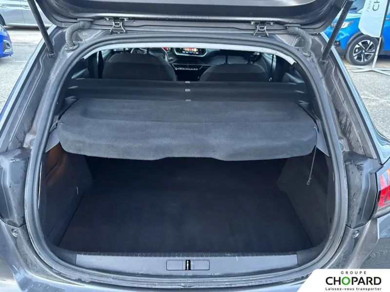 Image secondaire du véhicule 9