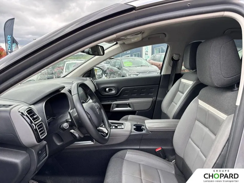 Image secondaire du véhicule 12