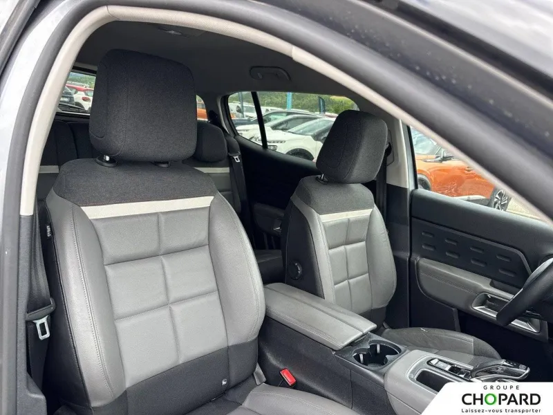 Image secondaire du véhicule 14