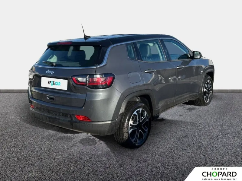 Image secondaire du véhicule 9