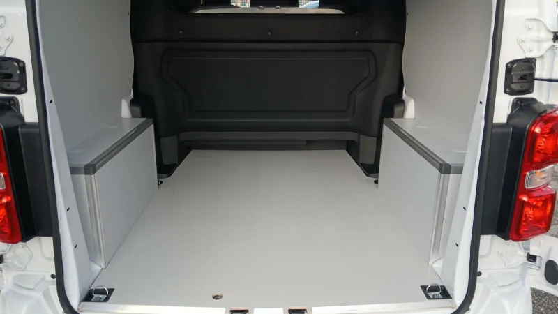 Image secondaire du véhicule 10