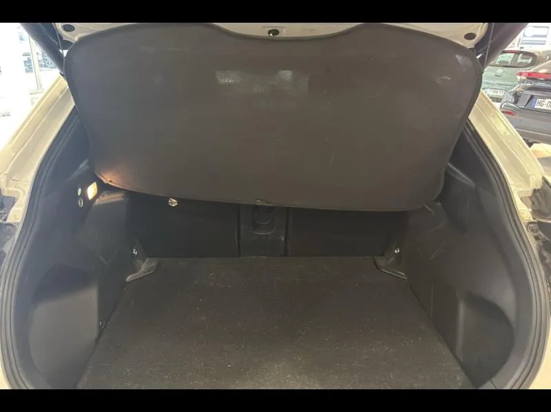 Image secondaire du véhicule 10