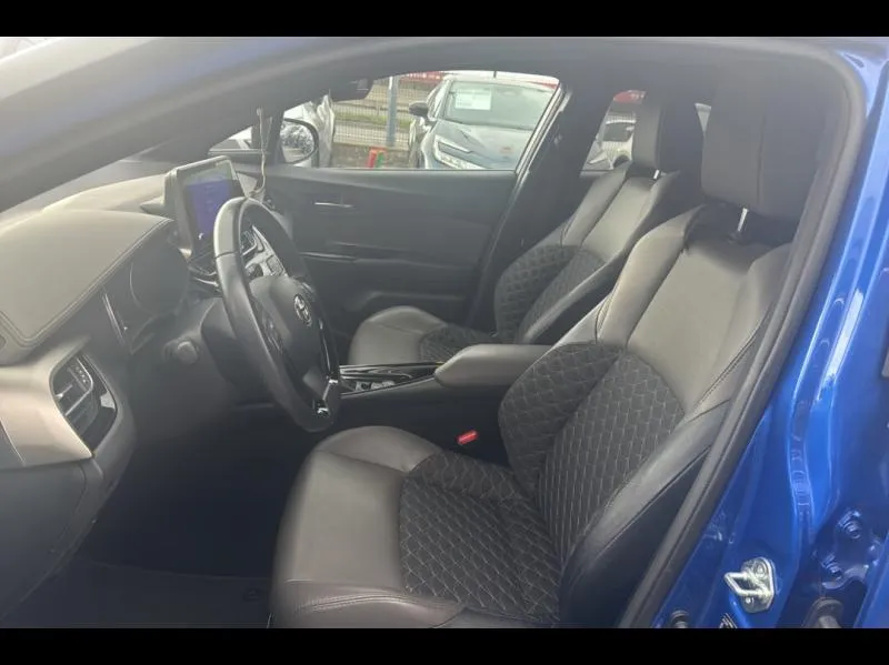 Image secondaire du véhicule 10