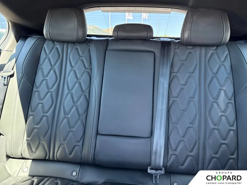 Image secondaire du véhicule 12