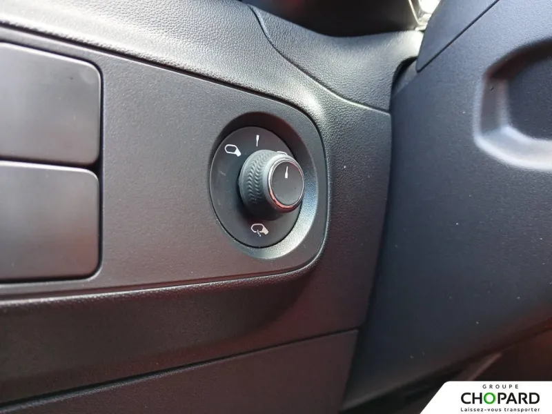 Image secondaire du véhicule 8