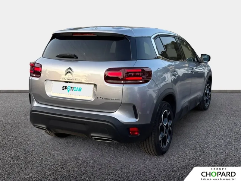 Image secondaire du véhicule 9