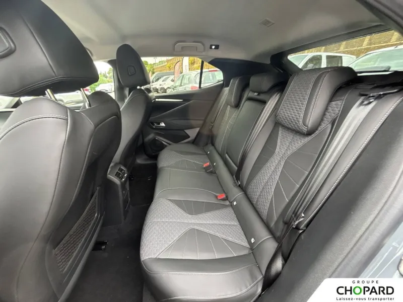 Image secondaire du véhicule 9