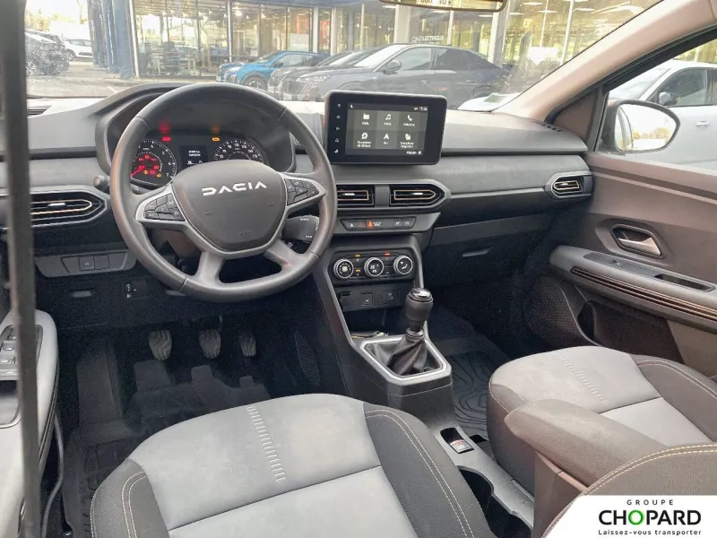 Image secondaire du véhicule 10