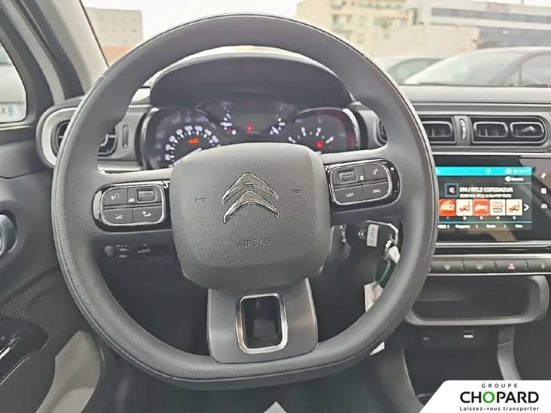 Image secondaire du véhicule 4