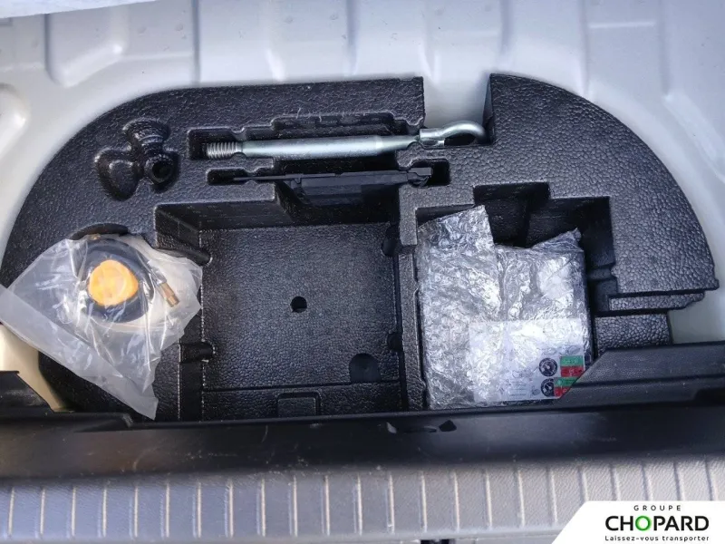 Image secondaire du véhicule 8