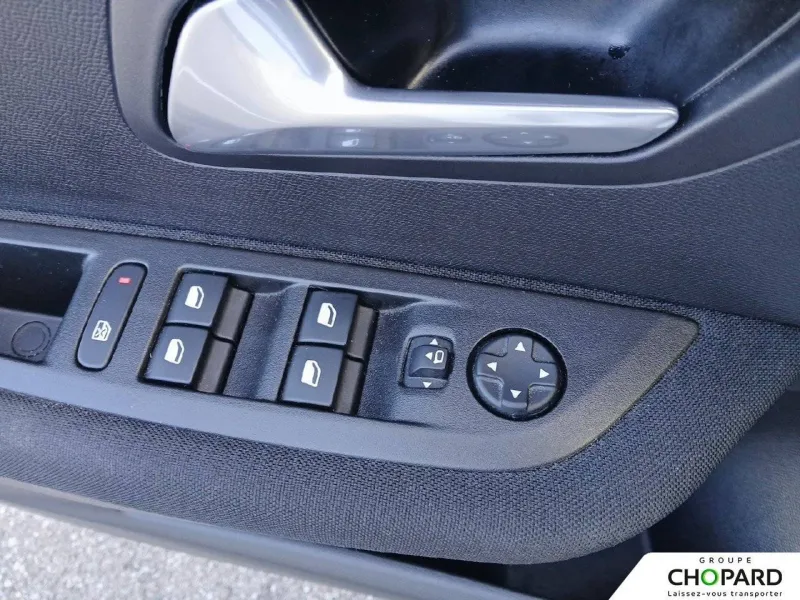 Image secondaire du véhicule 10