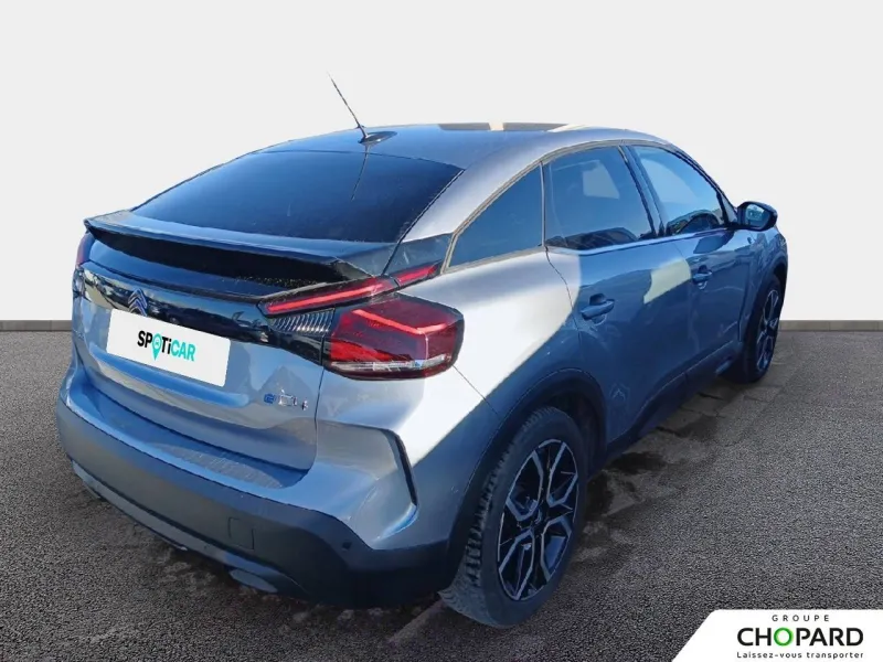 Image secondaire du véhicule 9