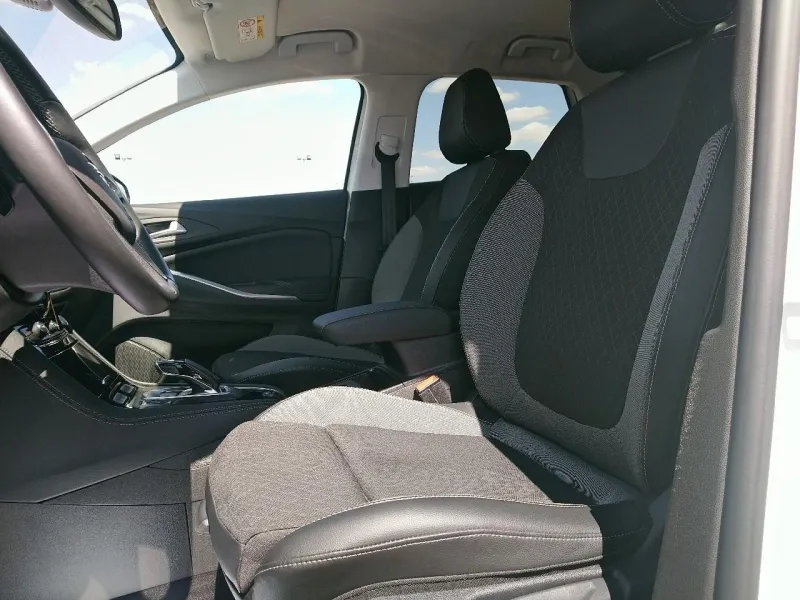 Image secondaire du véhicule 10