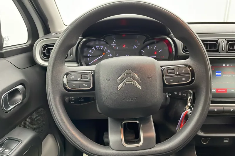 Image secondaire du véhicule 8