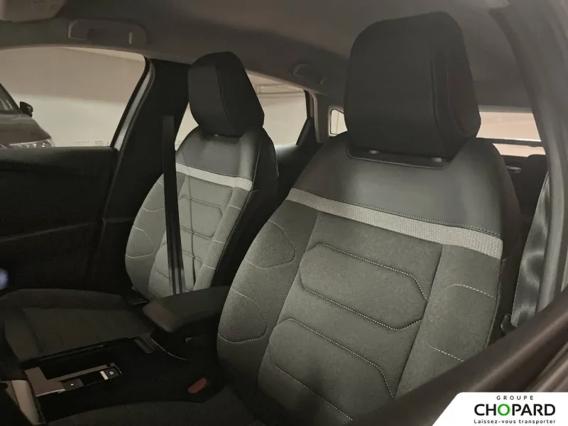 Image secondaire du véhicule 10