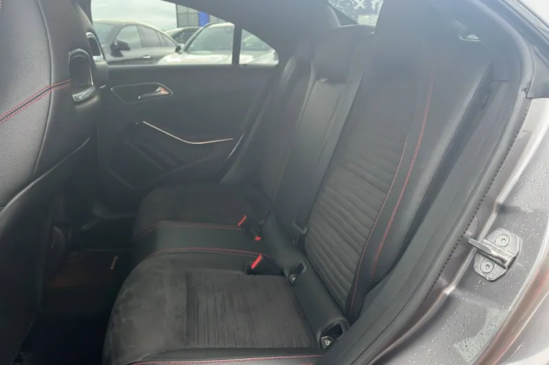 Image secondaire du véhicule 10