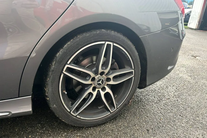 Image secondaire du véhicule 11