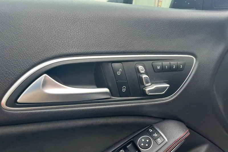 Image secondaire du véhicule 15