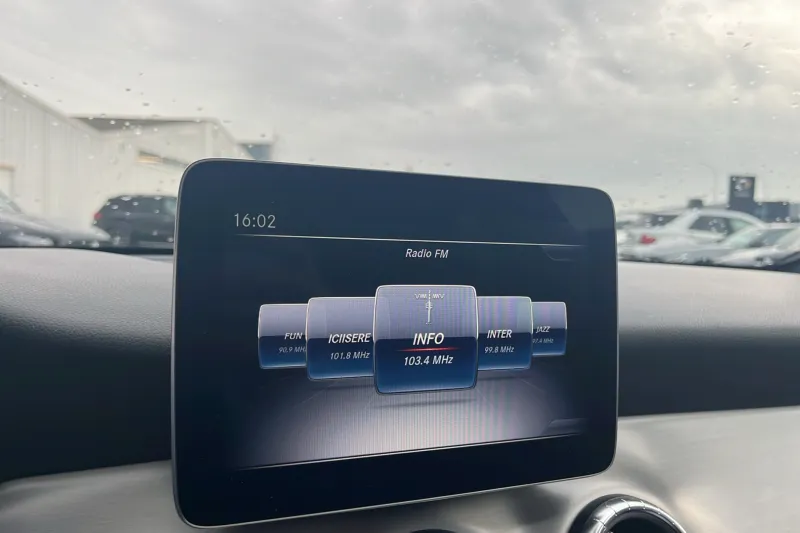 Image secondaire du véhicule 40