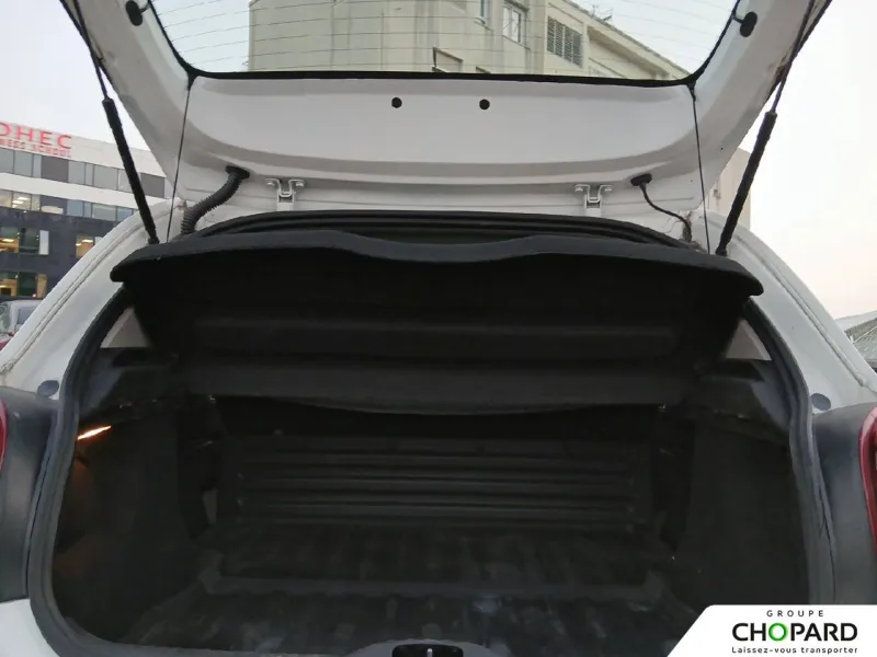 Image secondaire du véhicule 9