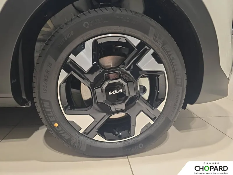 Image secondaire du véhicule 24